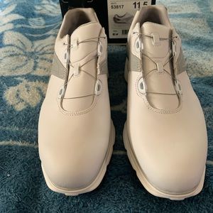 FootJoy Pro SL men’s golf shoes